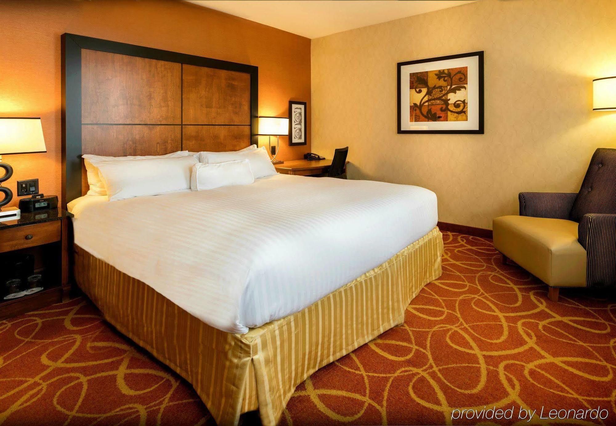Marriott Downtown Hotel 4*